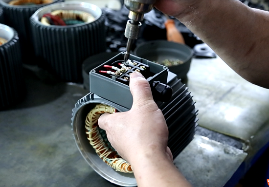 永磁同步電機(jī)